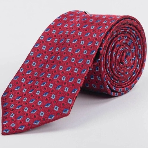 Аренда галстука бордового цвета с синим узором для мужского костюма