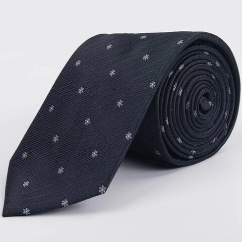 Черный галстук напрокат с редким белым цветочным узором для мужского костюма