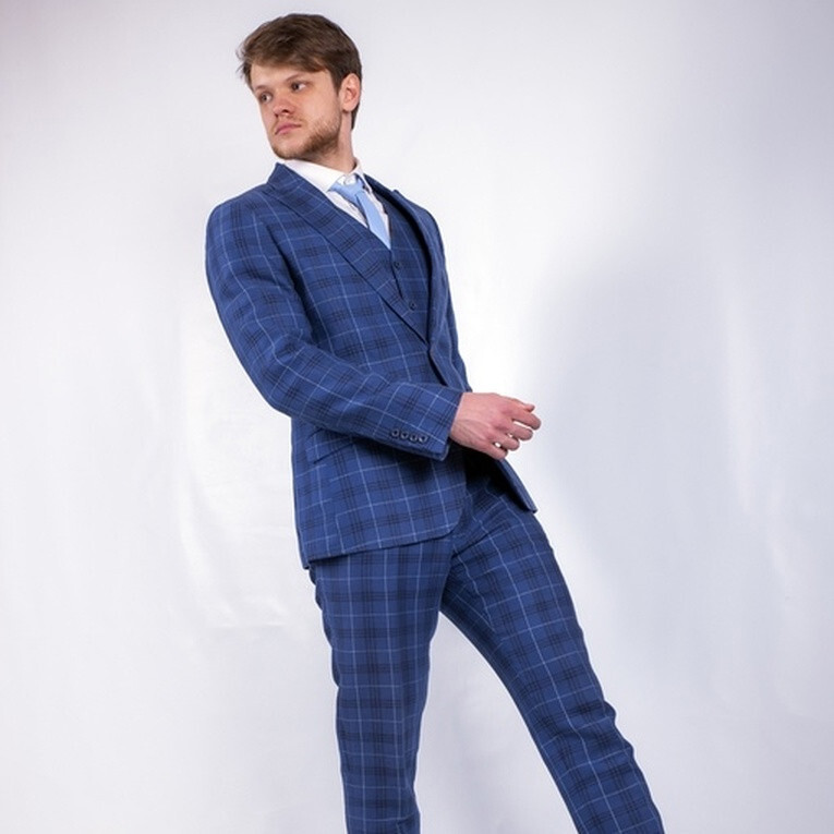 Прокат мужского костюма в синюю клетку