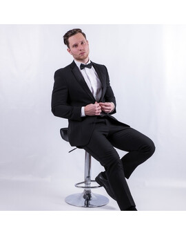 Аренда смокинга черного цвета с классическими брюками, изображение 1