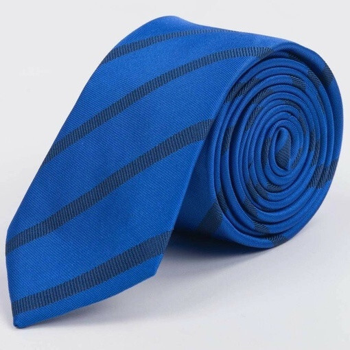 Аренда синего галстука в полоску для мужского костюма