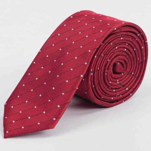 Аренда узкого галстука бордового цвета в полоску с белым точечным узором для мужских костюмов