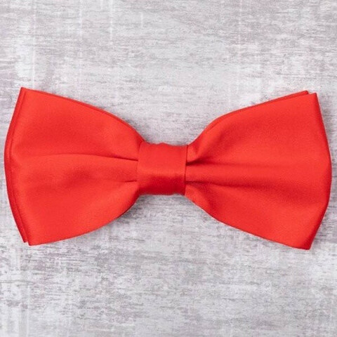 Аренда красной бабочки для мужских костюмов