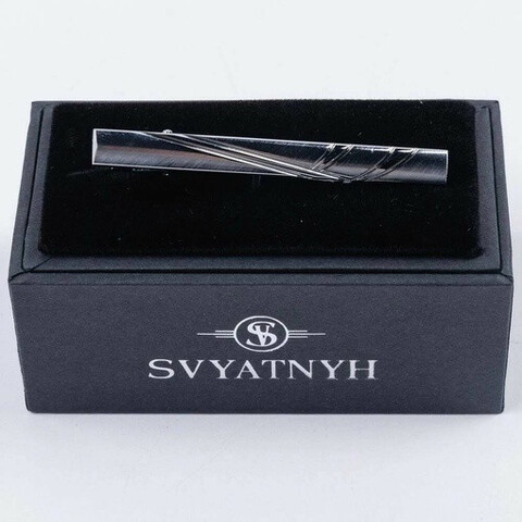 Аренда зажима с элементами гравировки для мужских костюмов